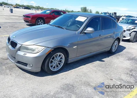 2010 BMW 328I xDrive z USA, uszkodzony, nr VIN WBAPK7C51AA458762